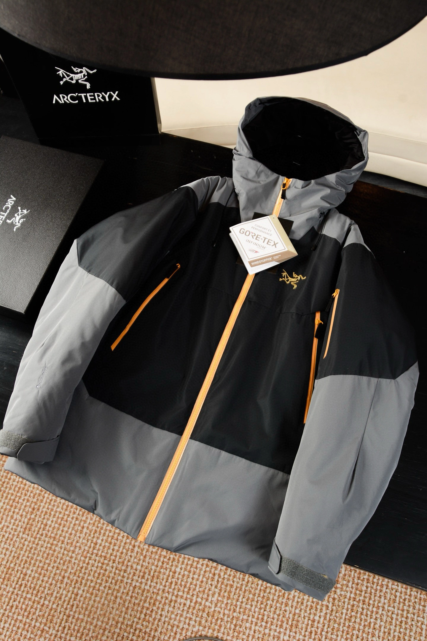 wg.luxury- 1r3t5ryx embroidery padded jacket 3colour item:E-F020H2705-3